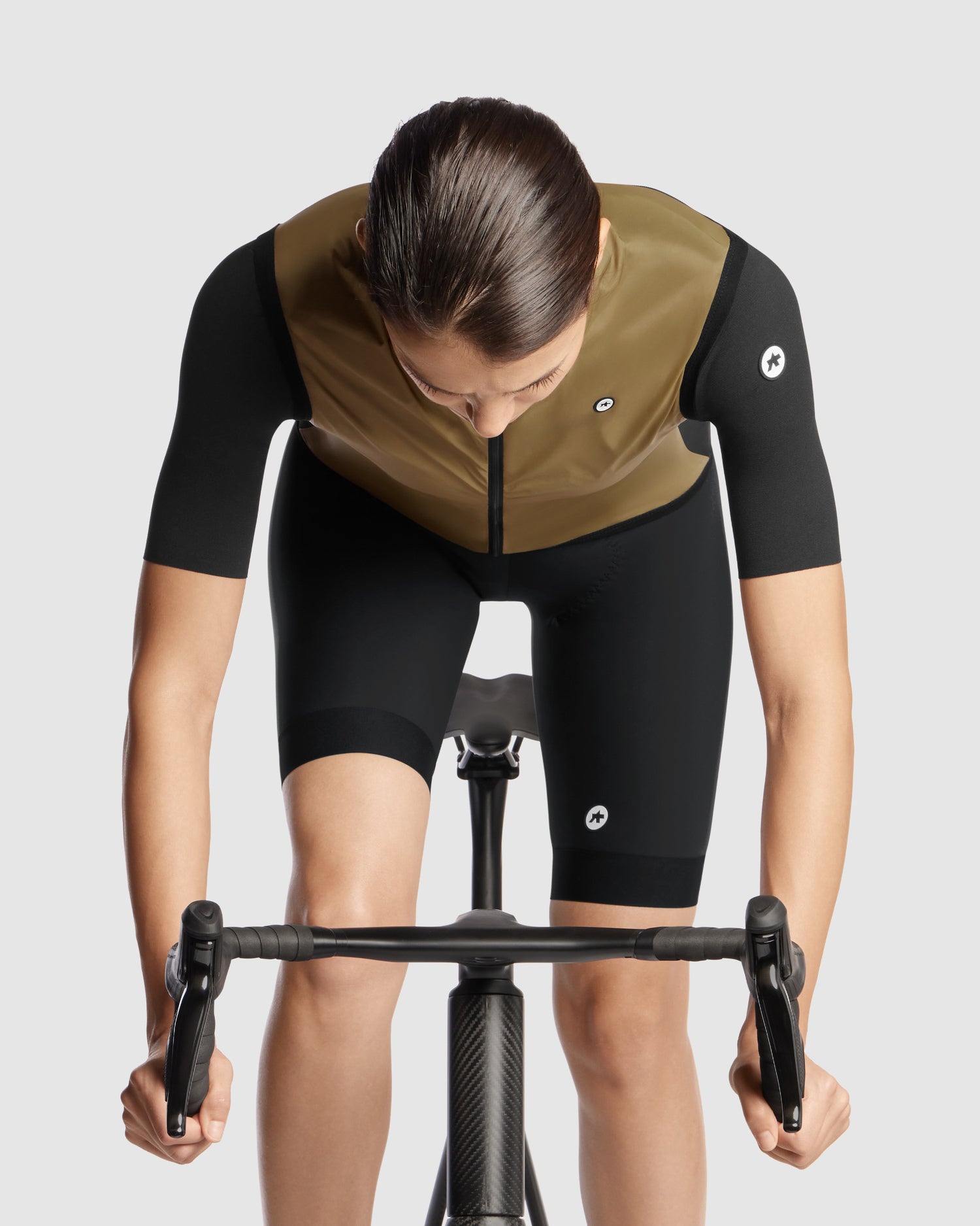 Assos Uma GT C2 Chaleco Cortavientos Bronze Ash #7