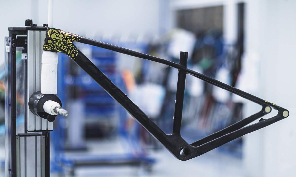 Cuadro Orbea Alma OMX 2022 Carbon/Gold #2