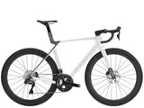 Pyörät Trek Madone SL 7 Gen 8 2026 Gloss Crystal White/Matte Deep Smoke
